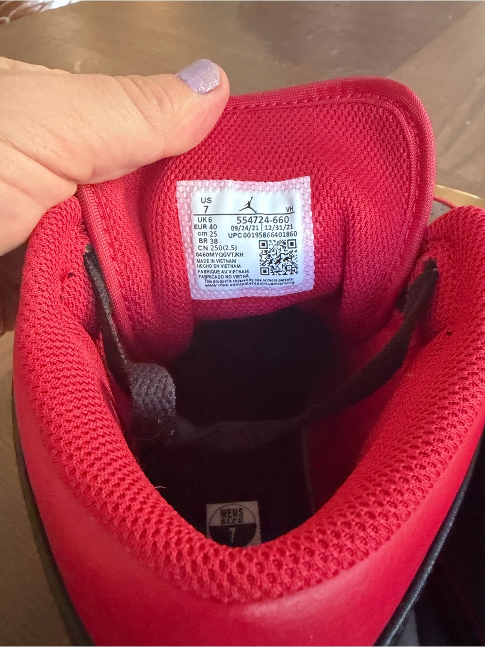 Jordan 1 Mid Reverse Bred - Picture 6 of 6